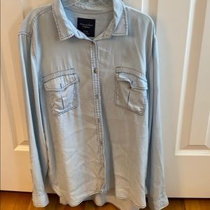 American eagle light blue button down